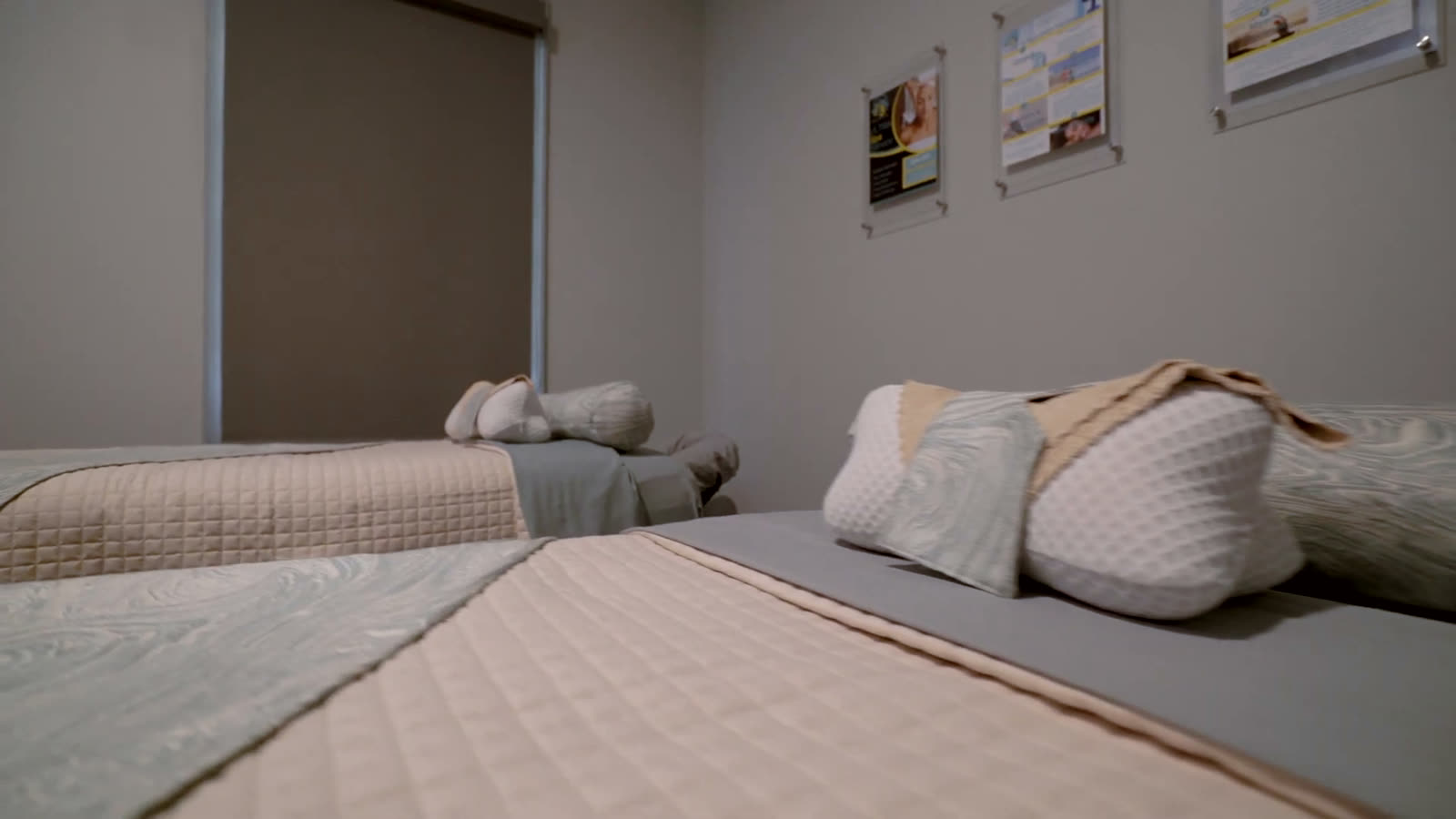 Twin treatment beds at C3 Wellness Spa